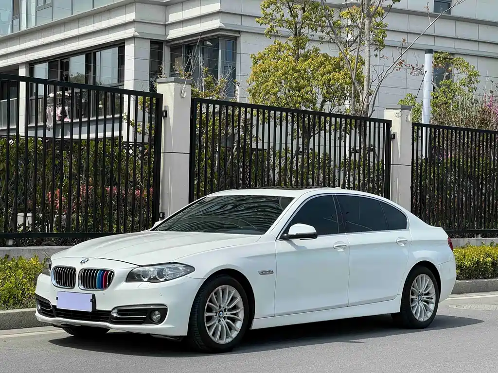 BMW 5 Series 2016