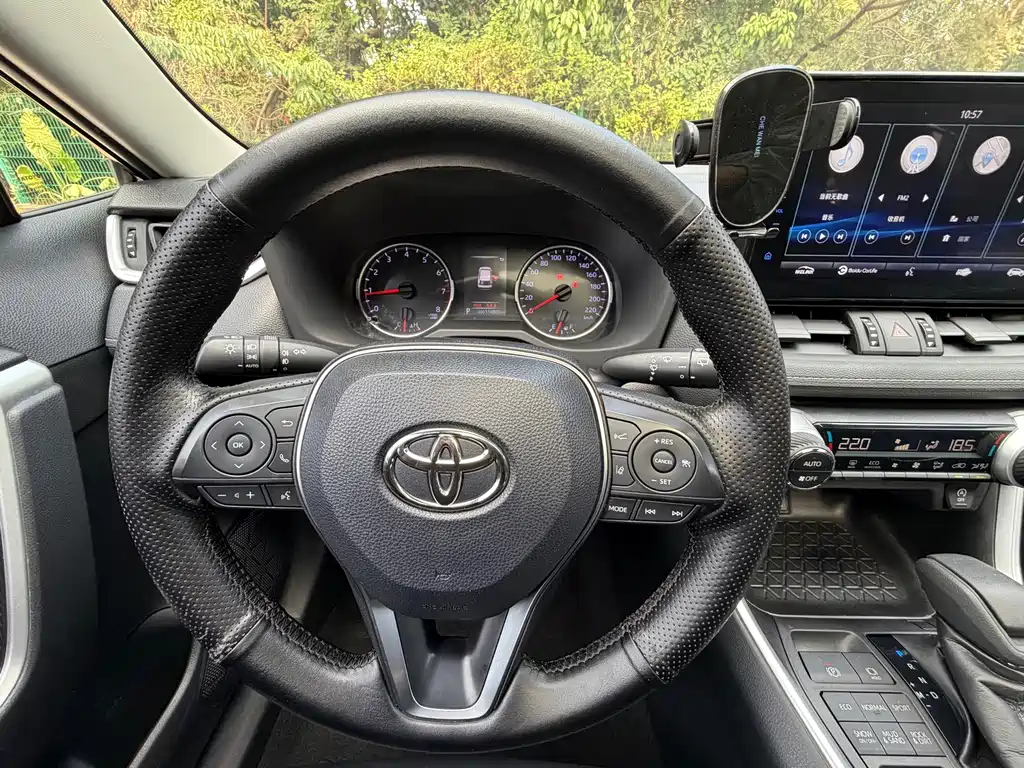 Toyota Wildlander — миниатюра 11
