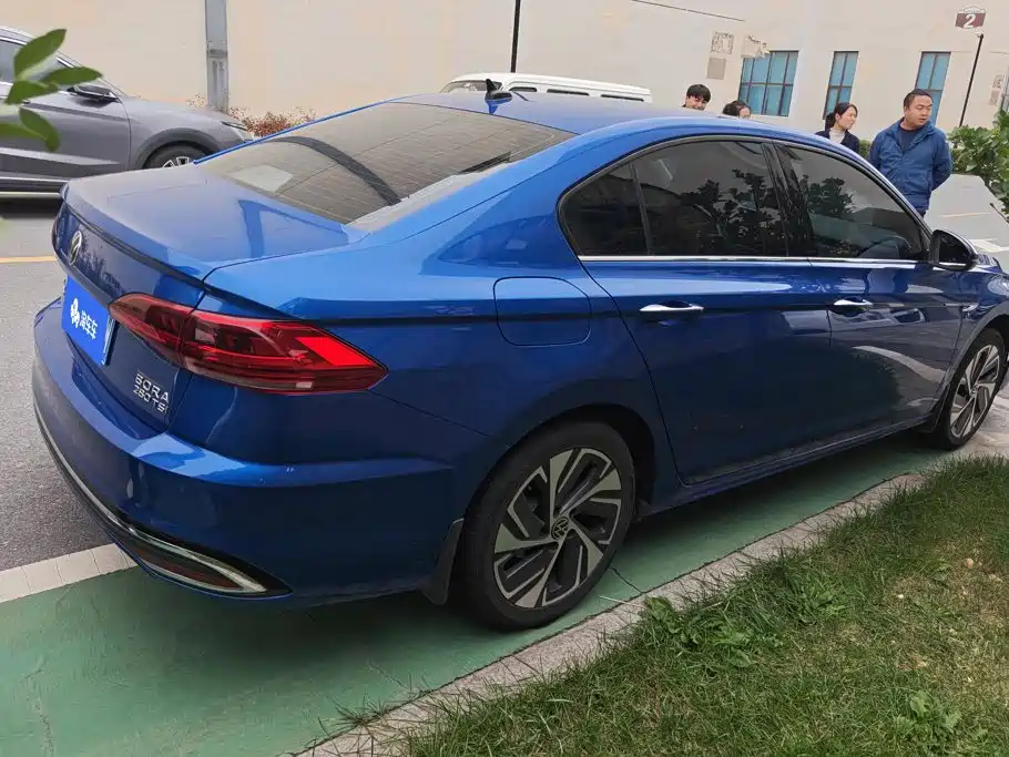 Volkswagen Bora — миниатюра 3