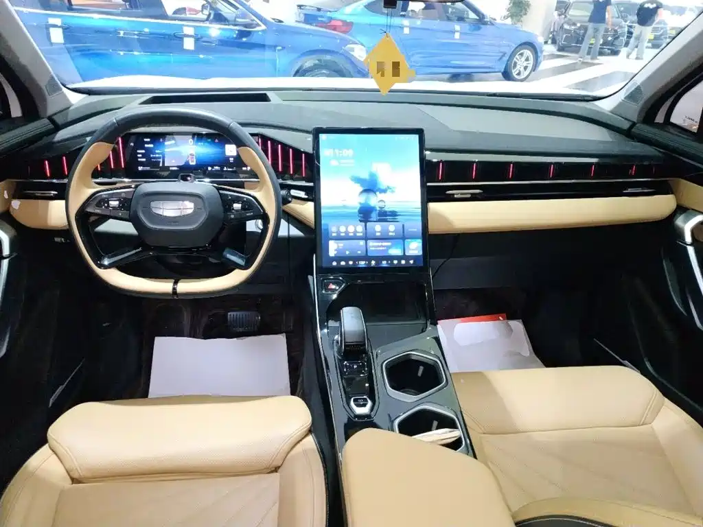 Geely Boyue L — миниатюра 10