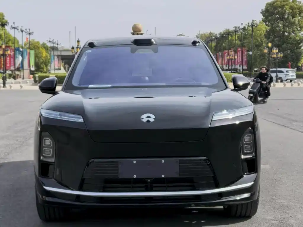 NIO ES8 — миниатюра 2