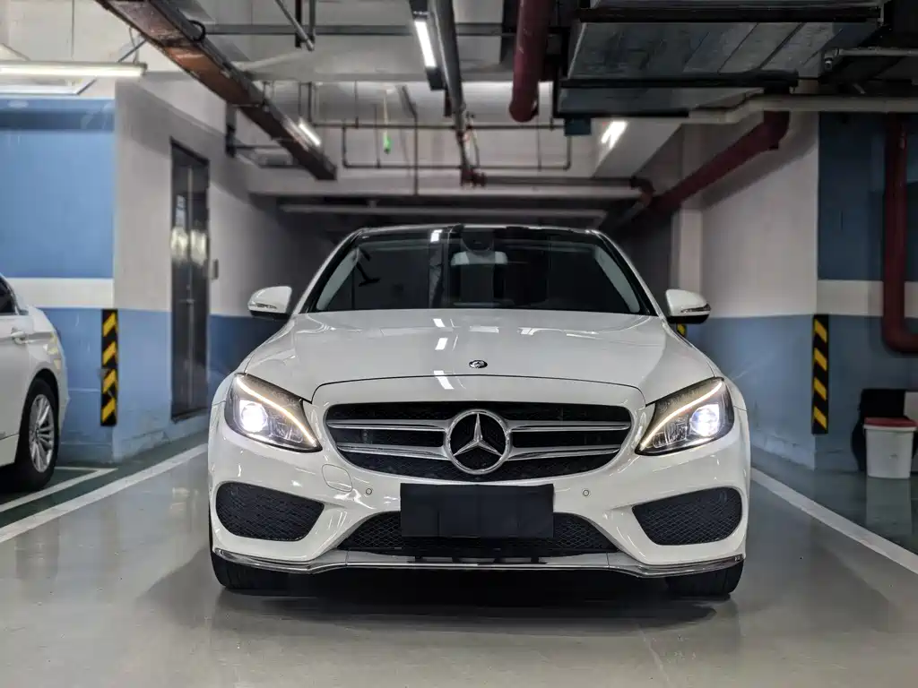 Mercedes-Benz C-Class — миниатюра 2