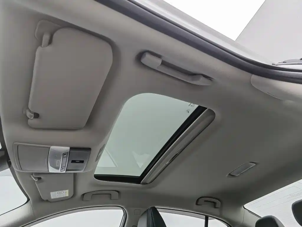 Nissan Sylphy — миниатюра 14