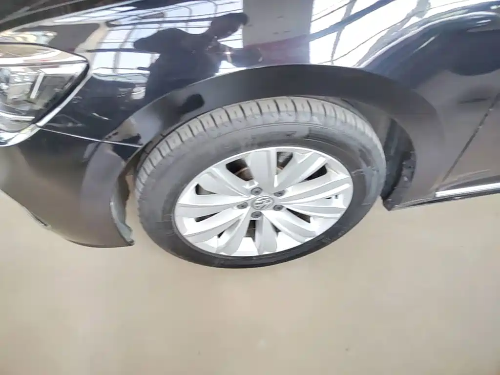 Volkswagen Passat — миниатюра 23