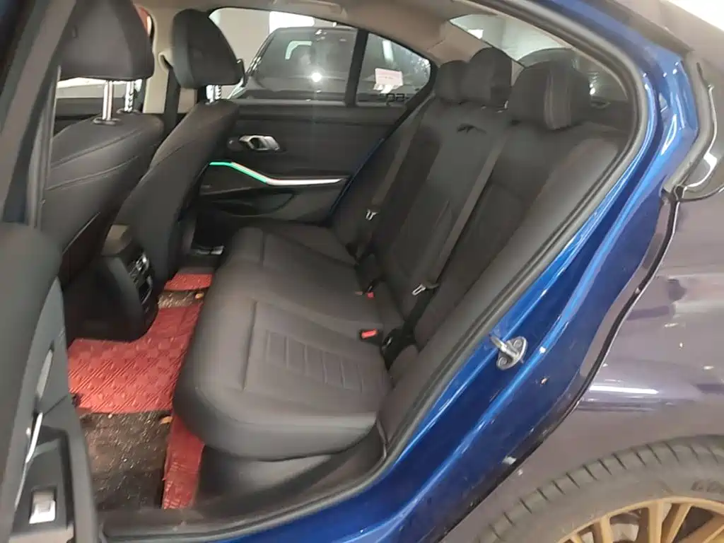 BMW 3 Series — миниатюра 17