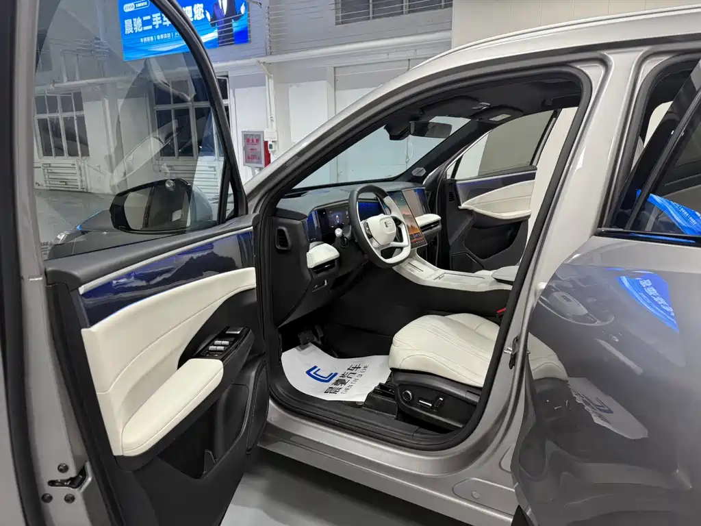 GEELY GALAXY GALAXY L7