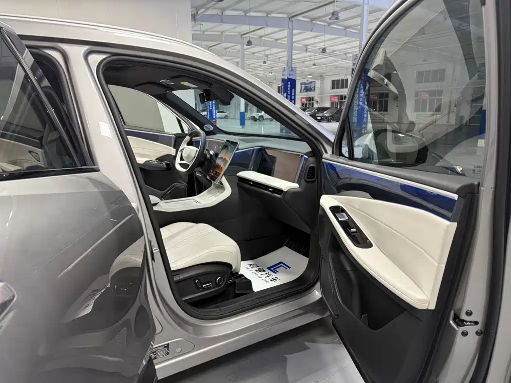 GEELY GALAXY GALAXY L7