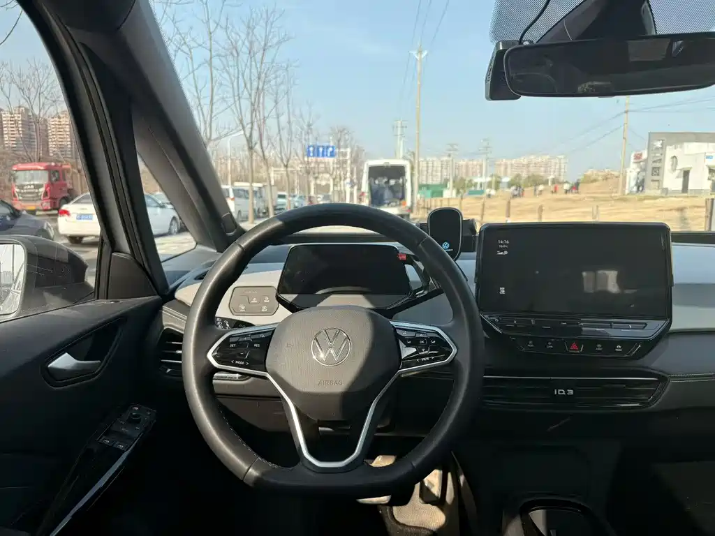 VOLKSWAGEN ID.3