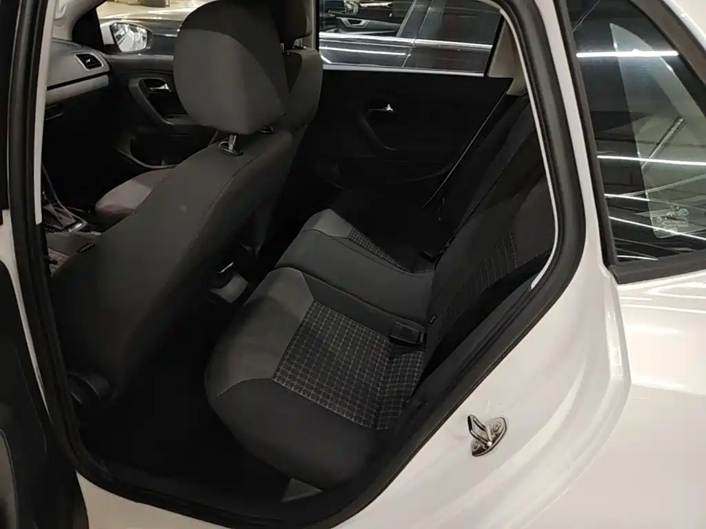 Volkswagen Polo — миниатюра 17