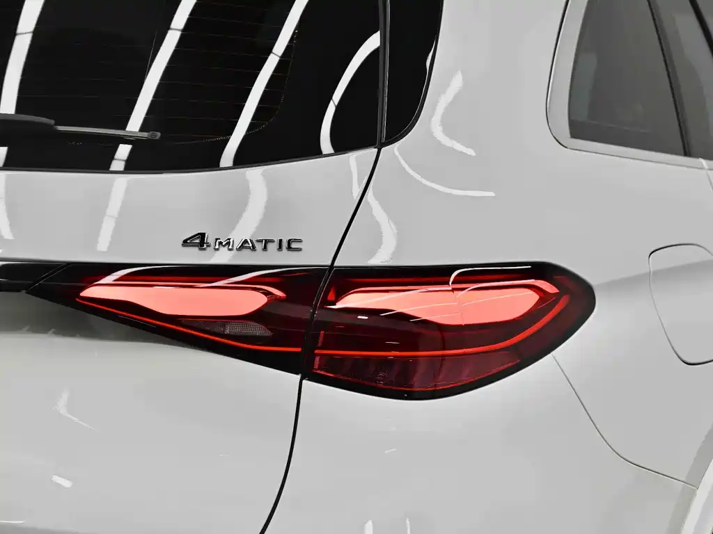 Mercedes-Benz GLC — миниатюра 17