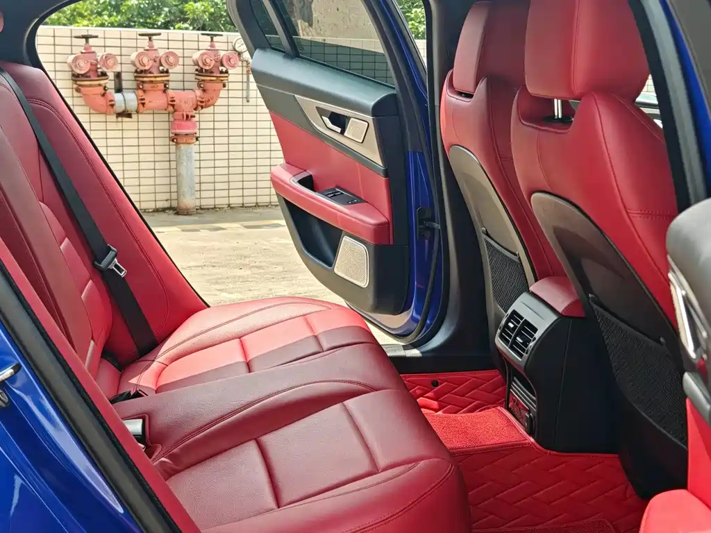Jaguar XEL — миниатюра 6