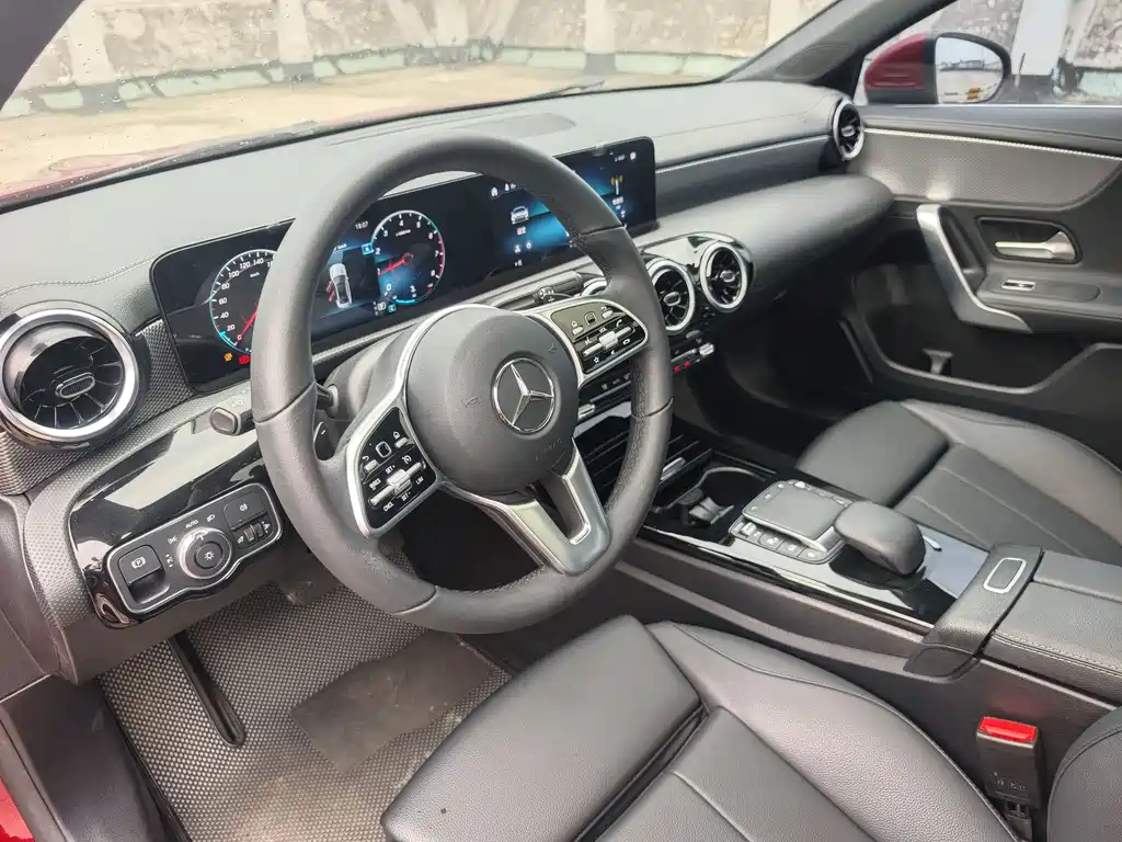 MERCEDES-BENZ A CLASS