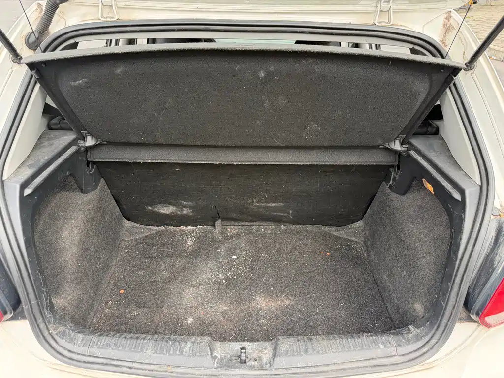 Volkswagen Polo — миниатюра 9