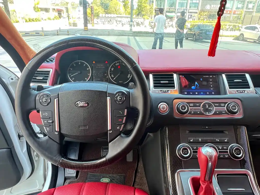 Land Rover Sport — миниатюра 7