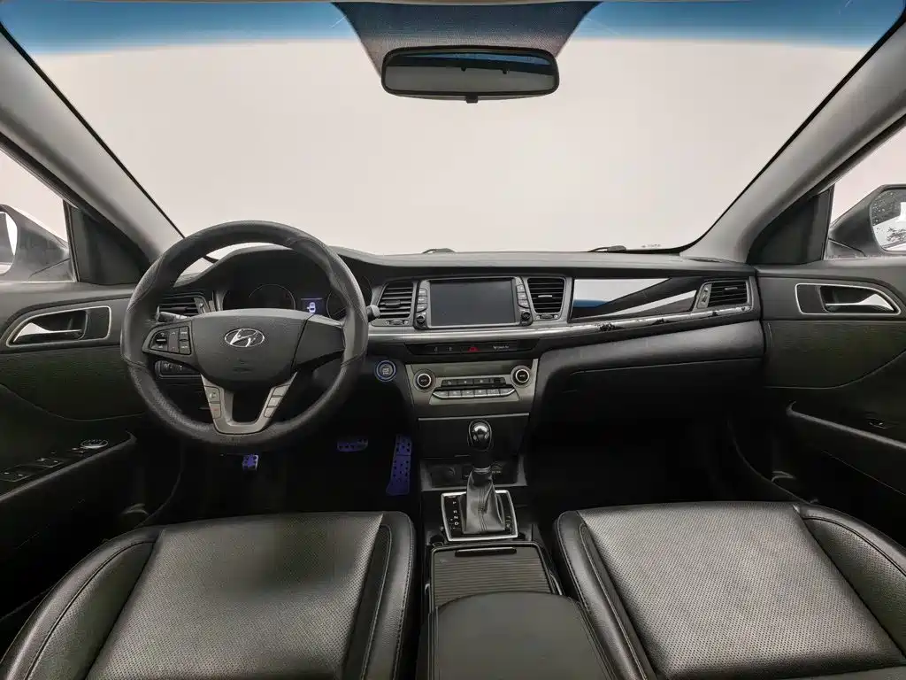 Hyundai Mistra — миниатюра 5