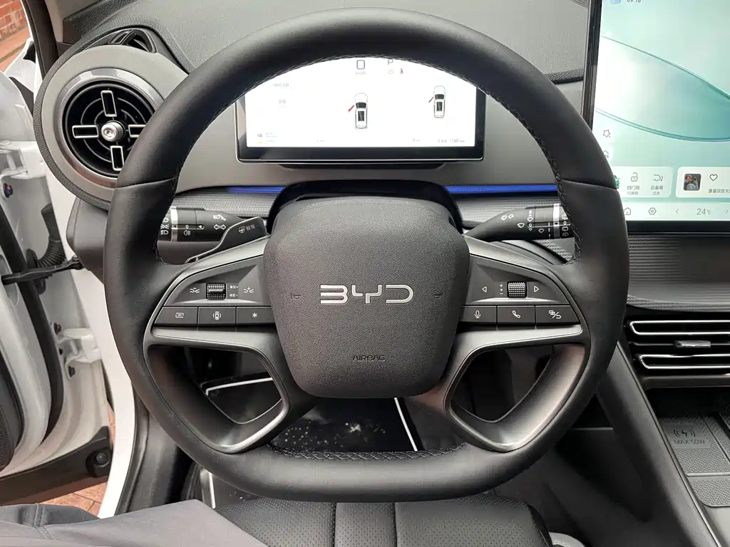 BYD SEA LION 05 DM I