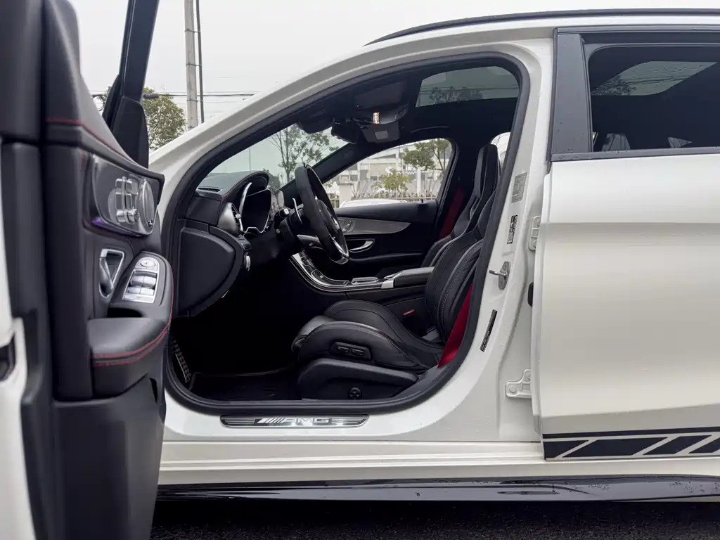 MERCEDES-BENZ C CLASS AMG