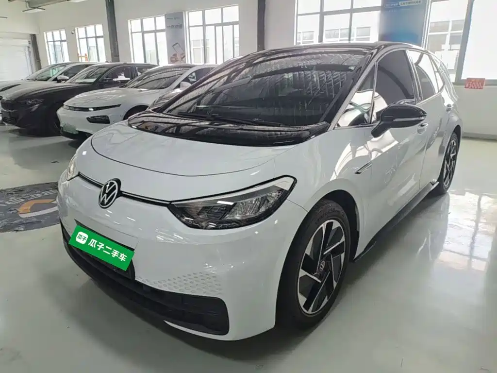 Volkswagen ID.3 — миниатюра 2