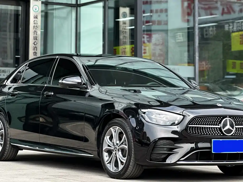 Mercedes-Benz E-Class 2023