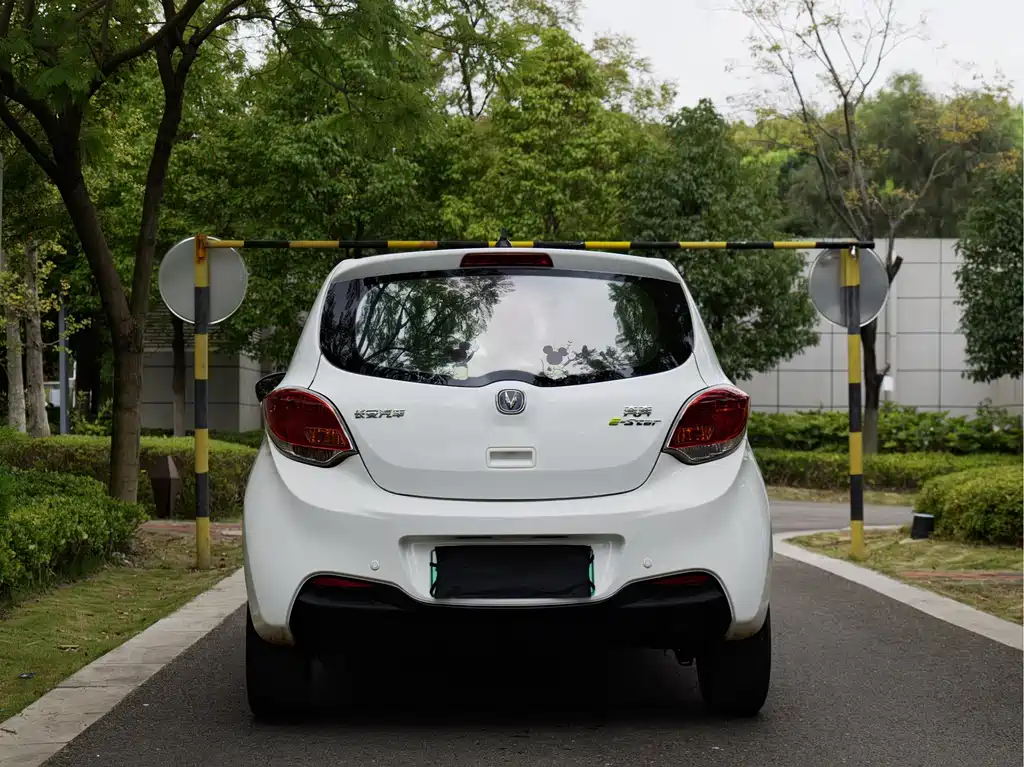Changan Benben E-Star — миниатюра 5