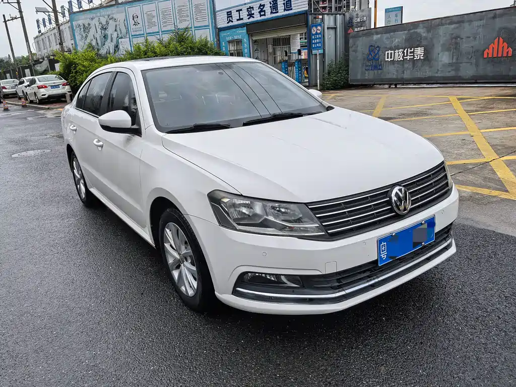 Volkswagen Lavida 2015 1.6L AT Comfort