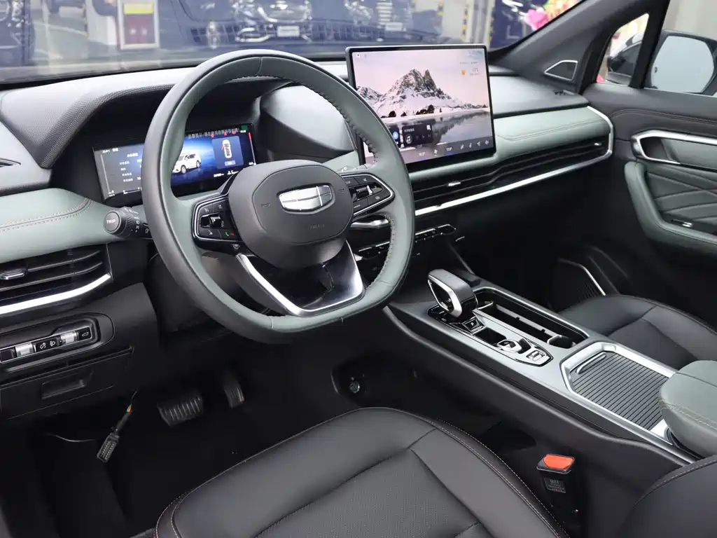 Geely Haoyue L — миниатюра 6