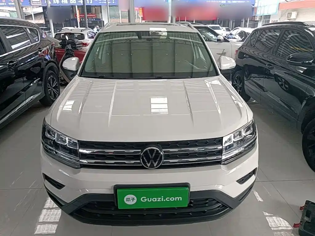 Volkswagen Tharu — миниатюра 3