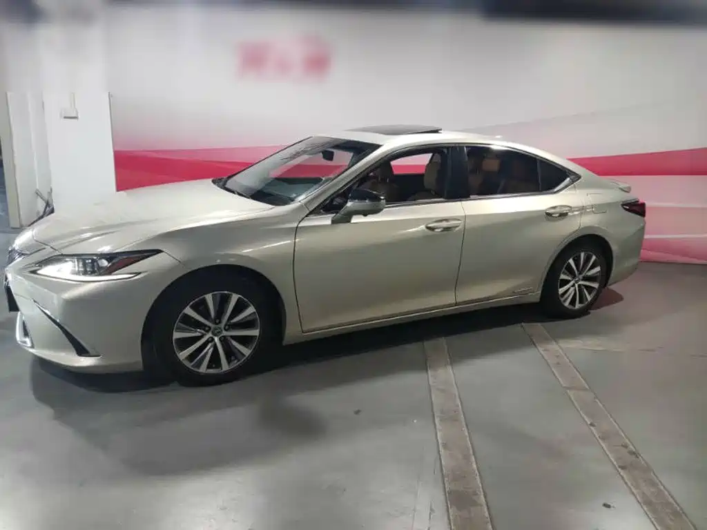 Lexus ES — миниатюра 2