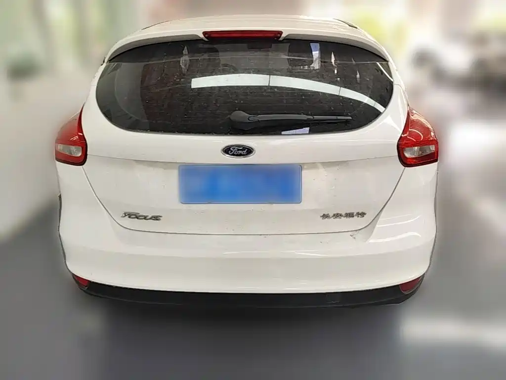 Ford Focus — миниатюра 8