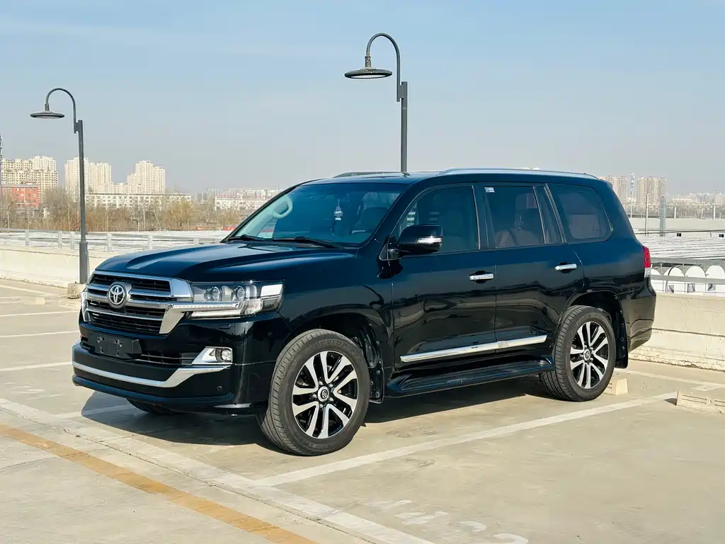 Toyota Land Cruiser 2020
