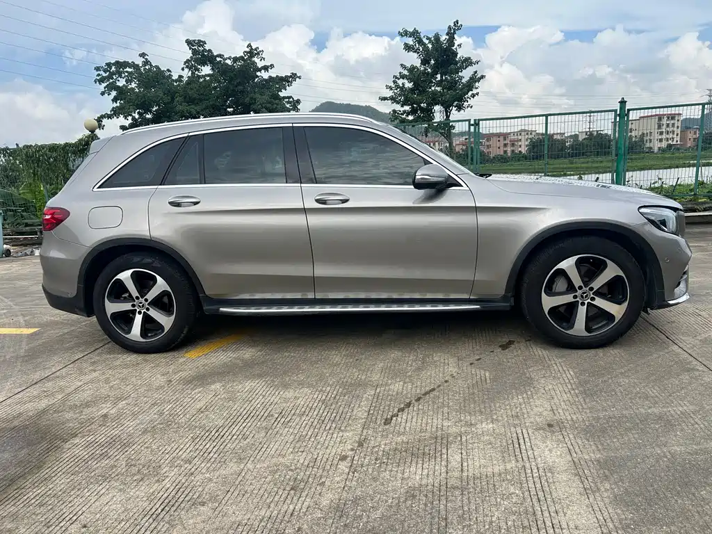 Mercedes-Benz GLC 2019 GLC 260 4MATIC