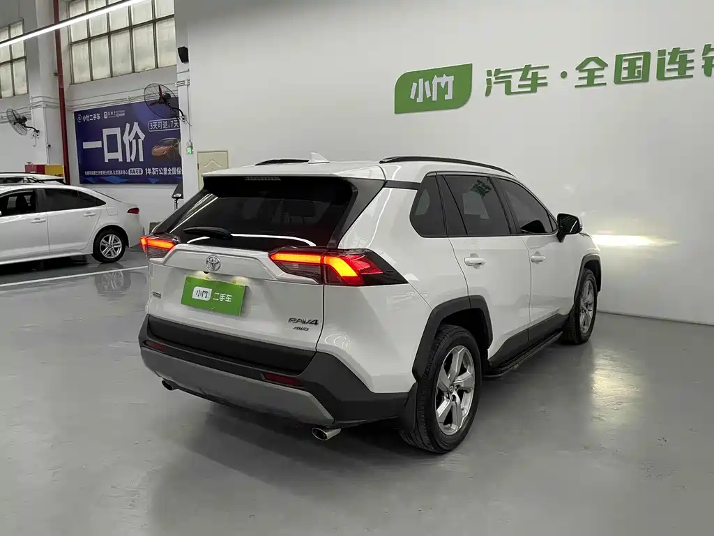TOYOTA RAV4 RONGFANG