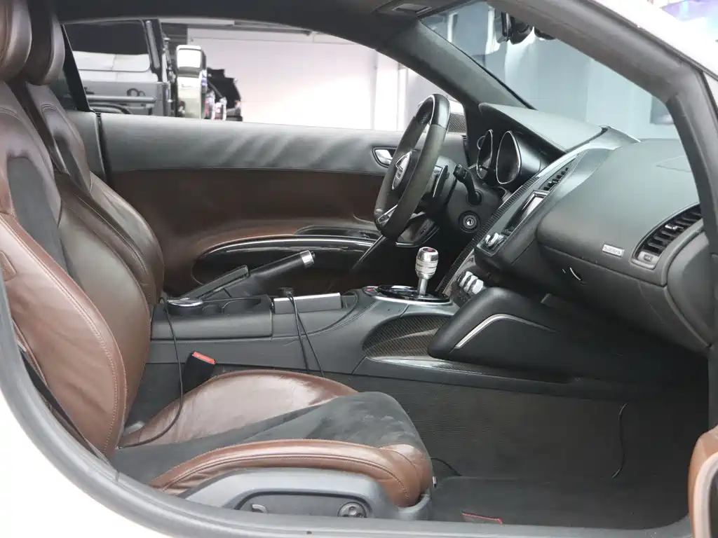 Audi R8 — миниатюра 15