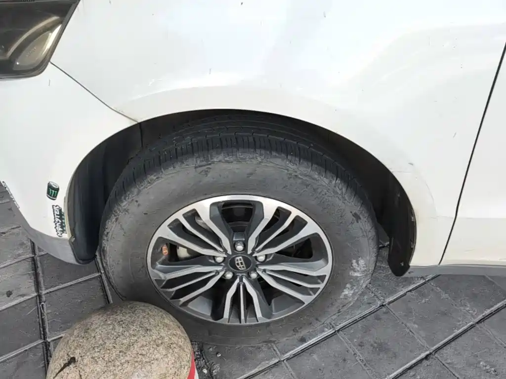 Geely Vision X6 — миниатюра 23