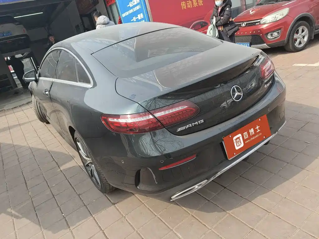 MERCEDES-BENZ E CLASS