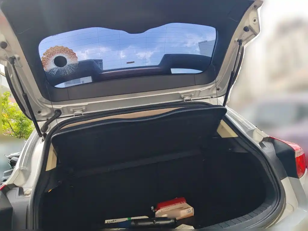 Geely Emgrand GS — миниатюра 20