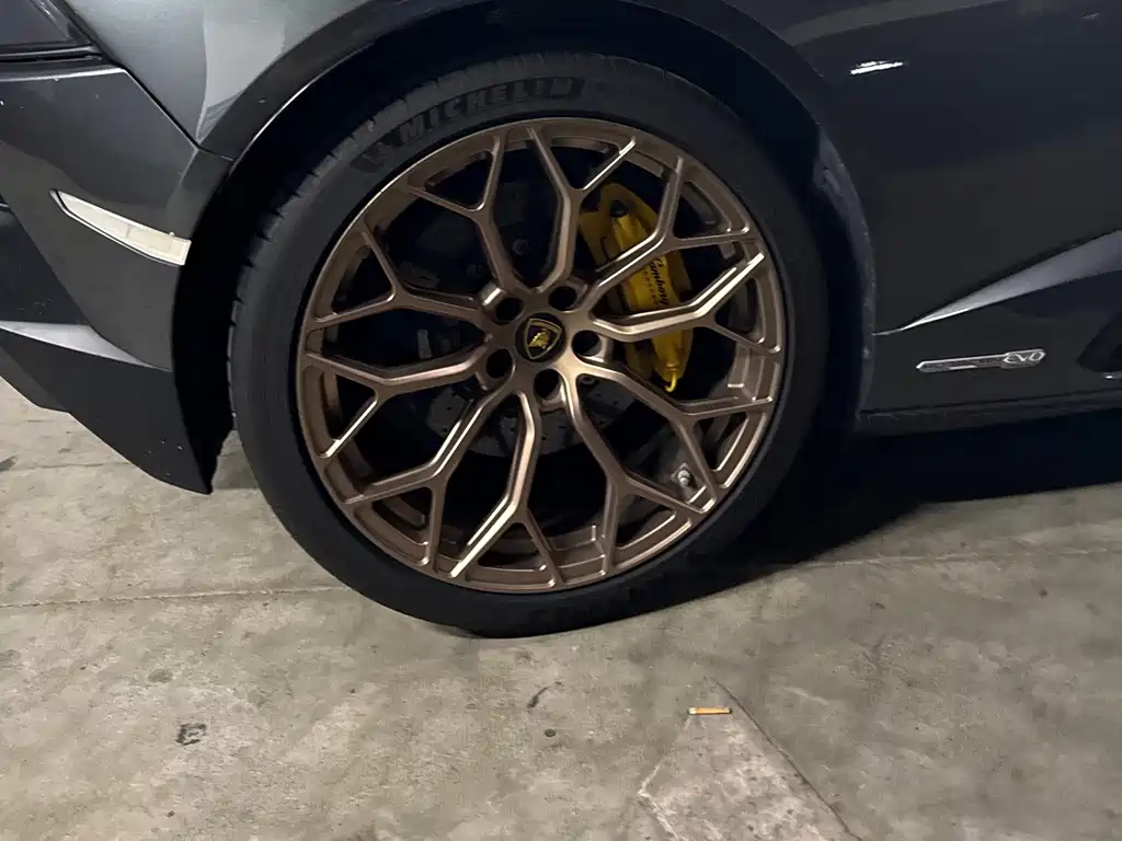 Lamborghini Huracán — миниатюра 7
