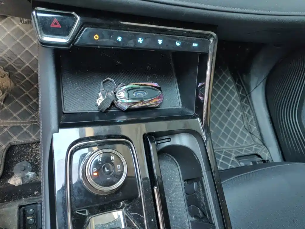 Ford Equator Sport — миниатюра 10