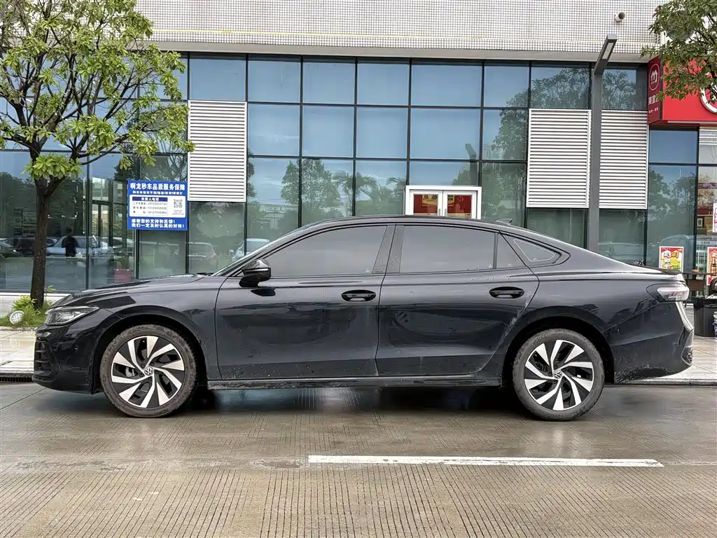 Volkswagen Passat 2025 Pro 380TSI