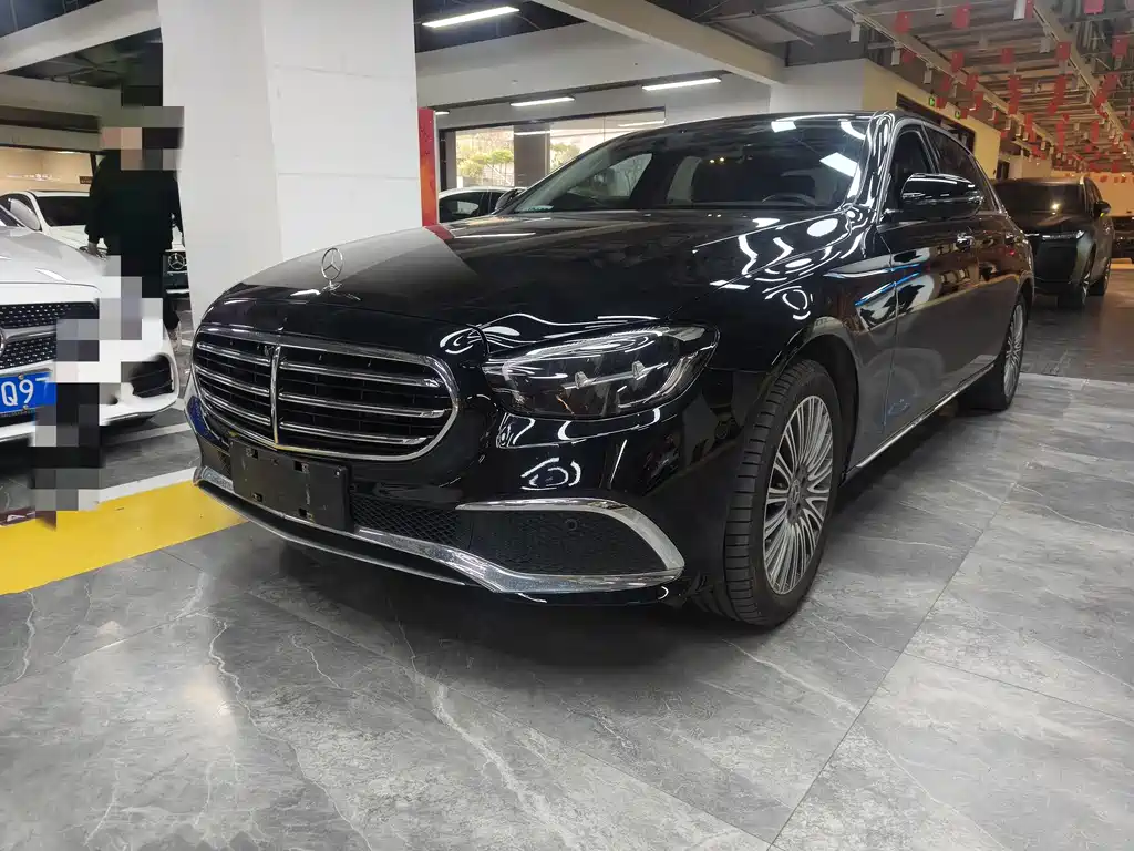 Mercedes-Benz E-Class 2021