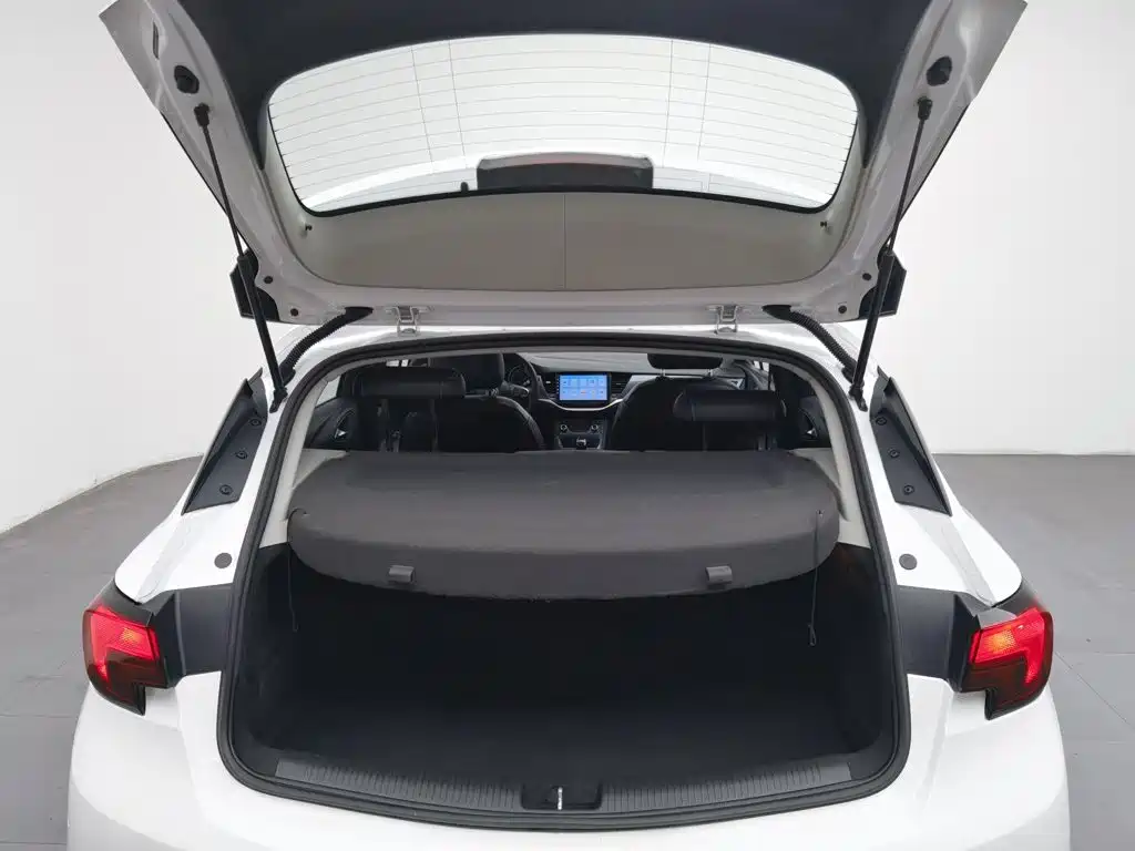 Buick Verano — миниатюра 16