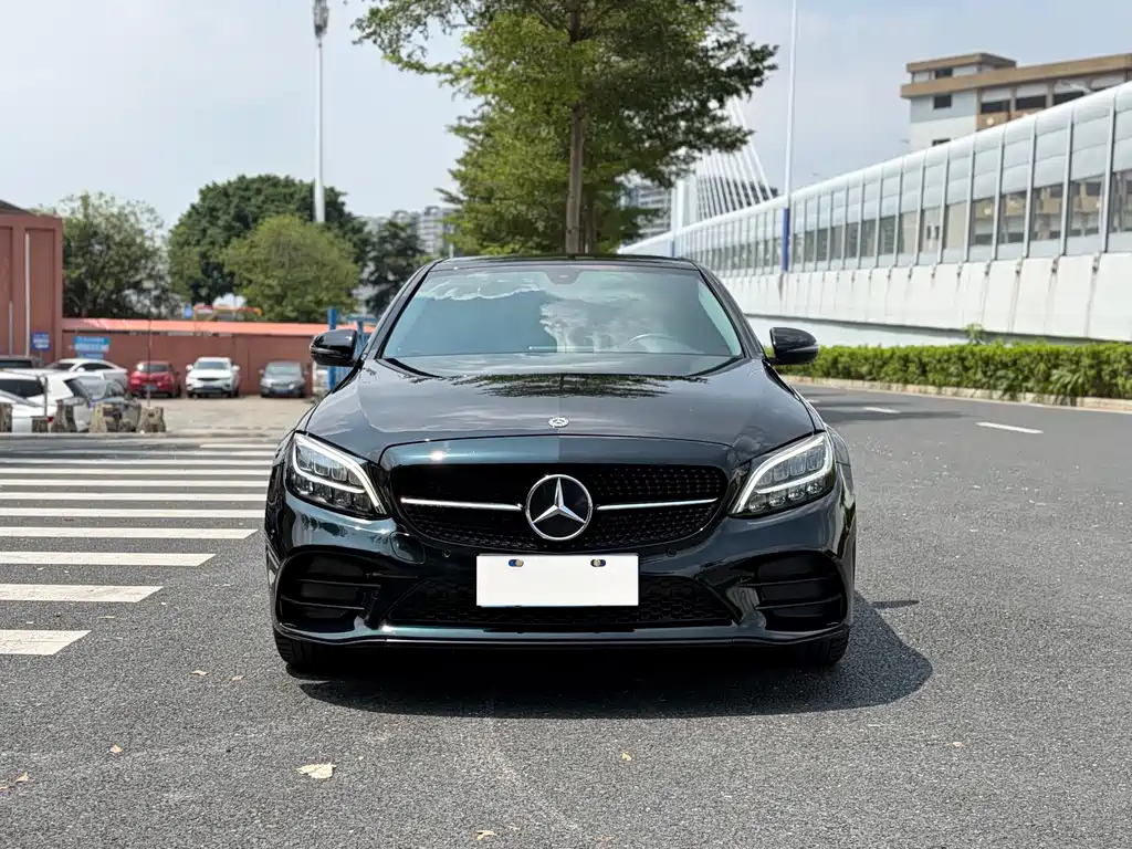 Mercedes-Benz C-Class — миниатюра 2