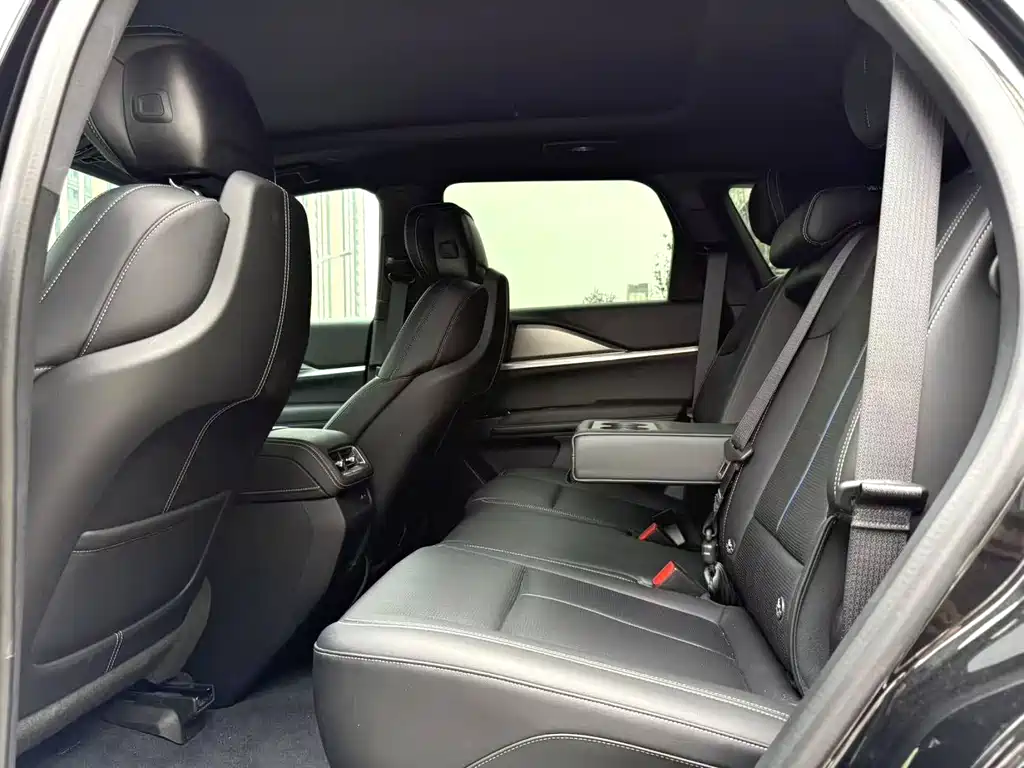 Cadillac XT5 — миниатюра 9