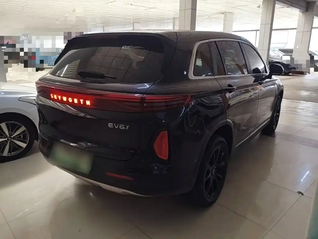 Skyworth EV6 — миниатюра 7