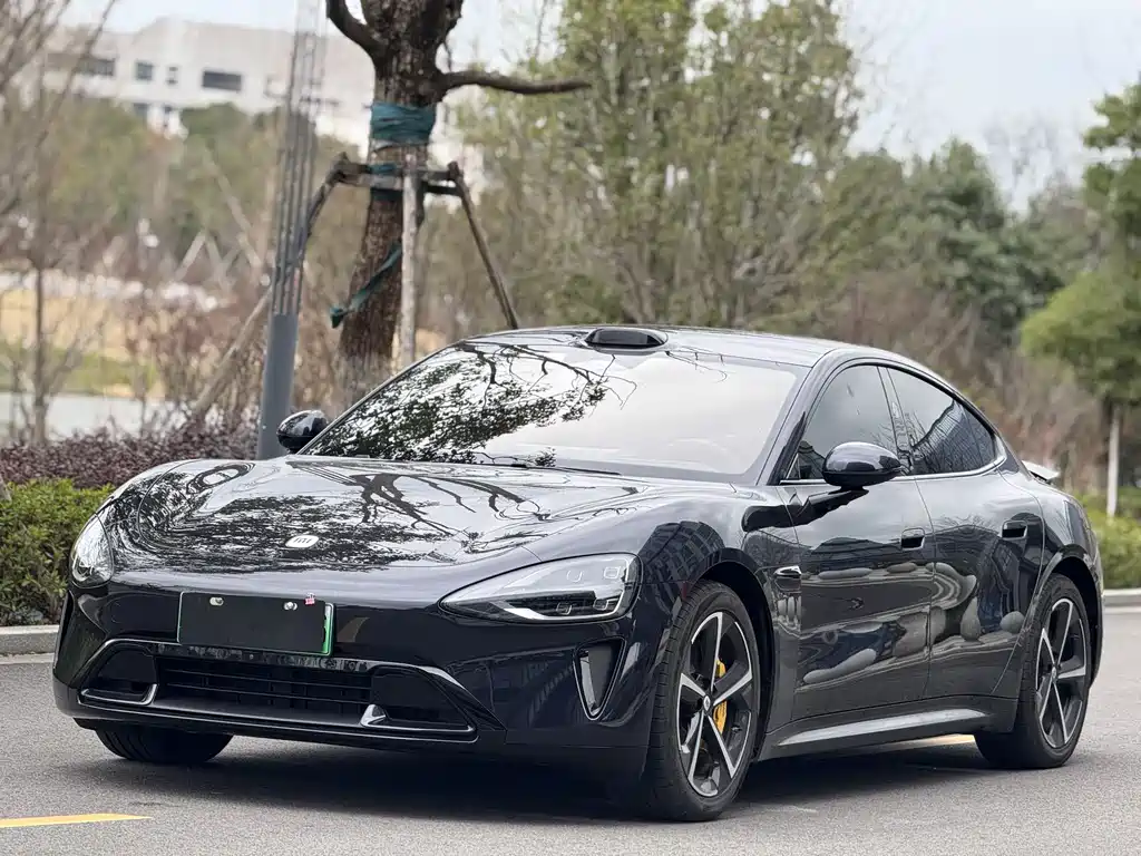 Xiaomi SU7 2024