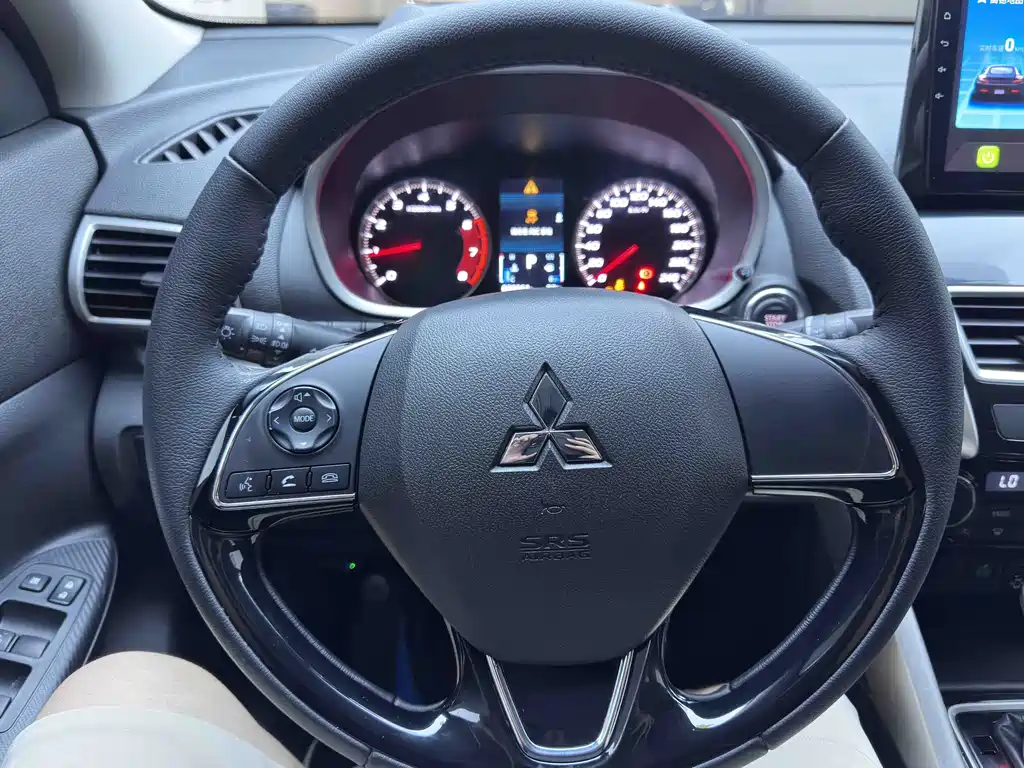 Mitsubishi Eclipse Cross — миниатюра 12