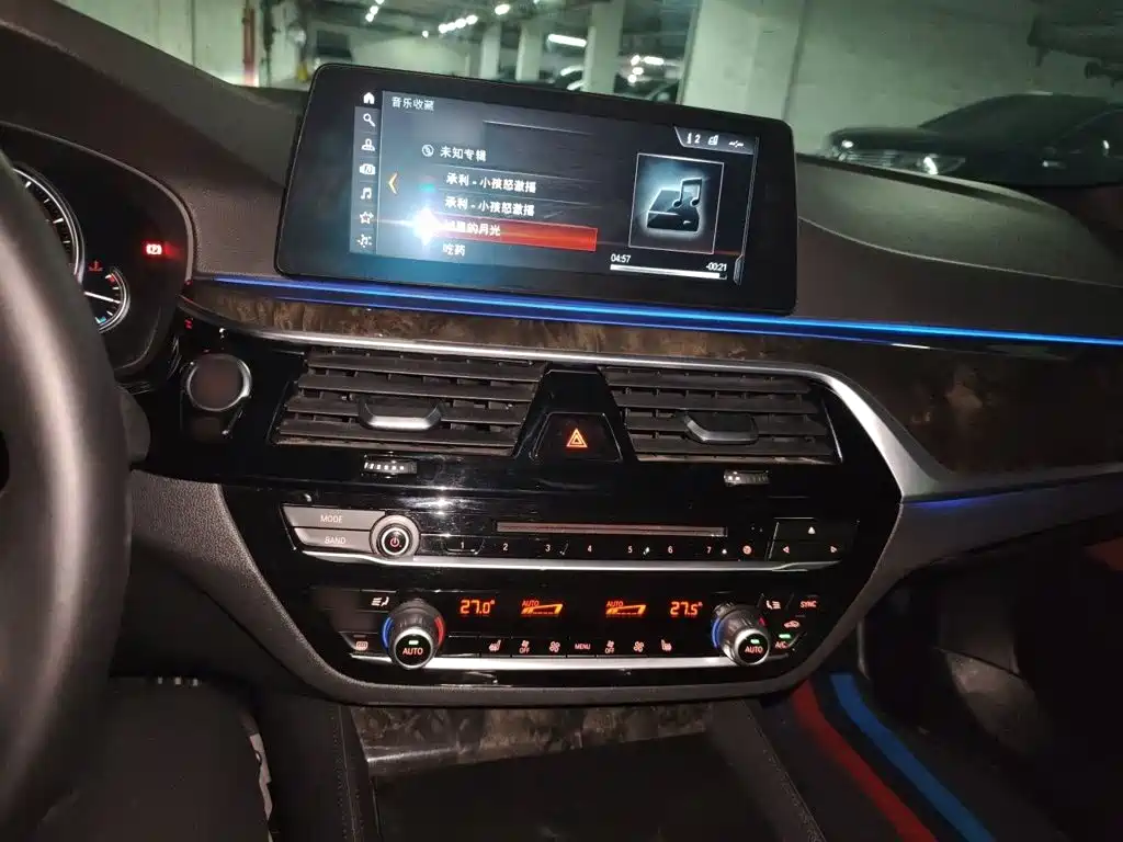 BMW 5 Series — миниатюра 6