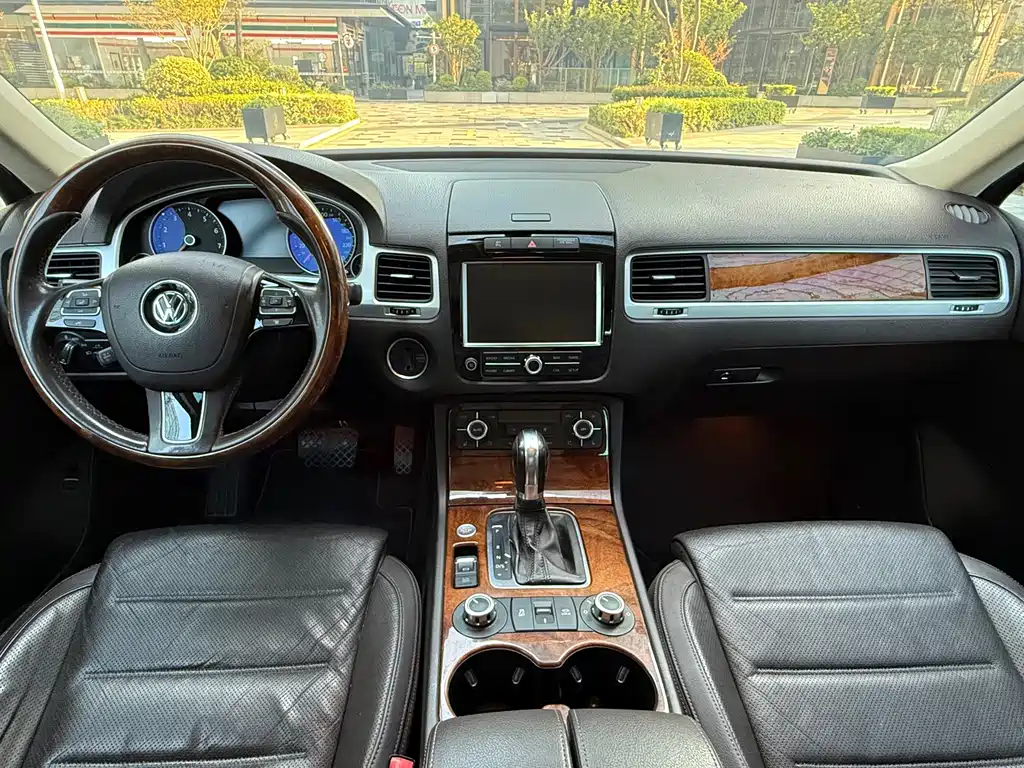 Volkswagen Touareg — миниатюра 9