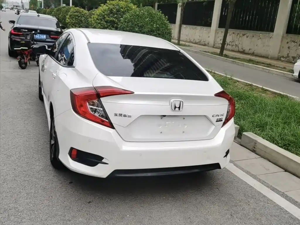 Honda Civic — миниатюра 25