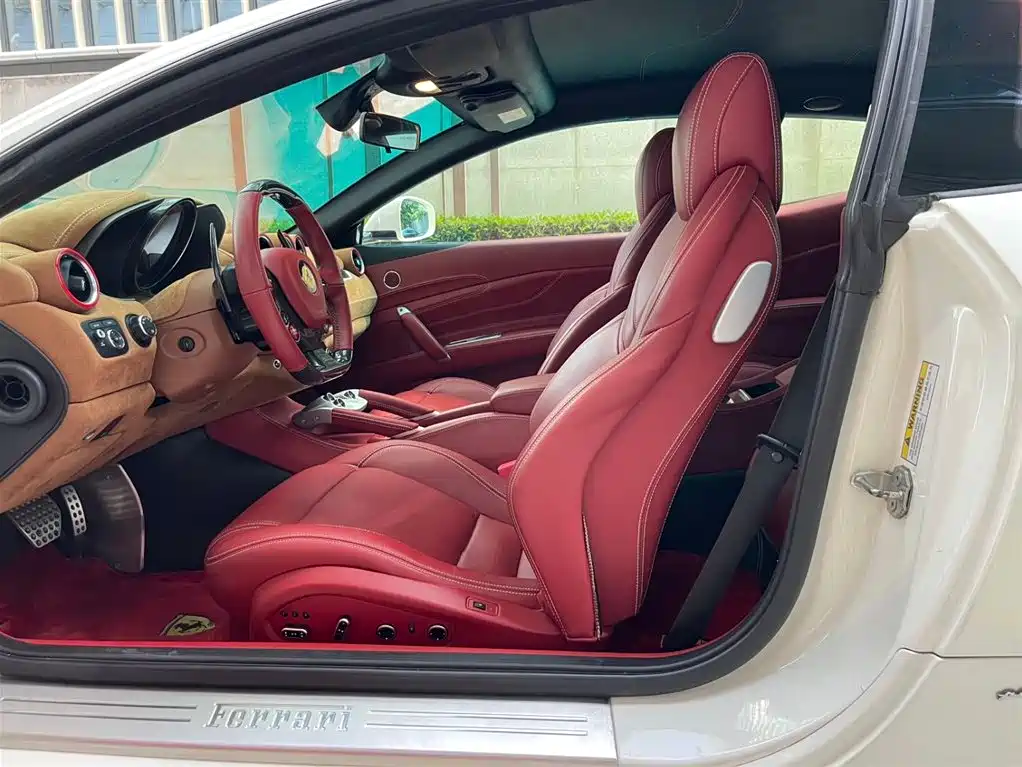 Ferrari FF 2012 6.3L V12